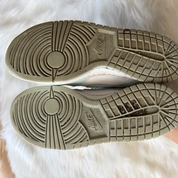 Nike Jordan 1 Low Sky Blue and White Sneakers - Picture 5 of 5